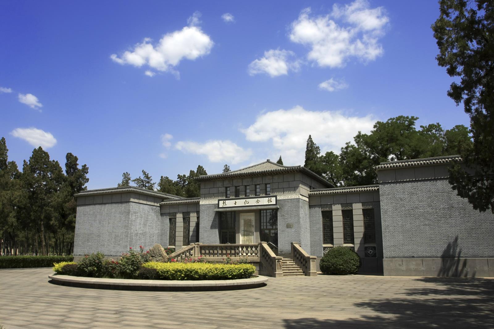 烈士紀念館1.jpg