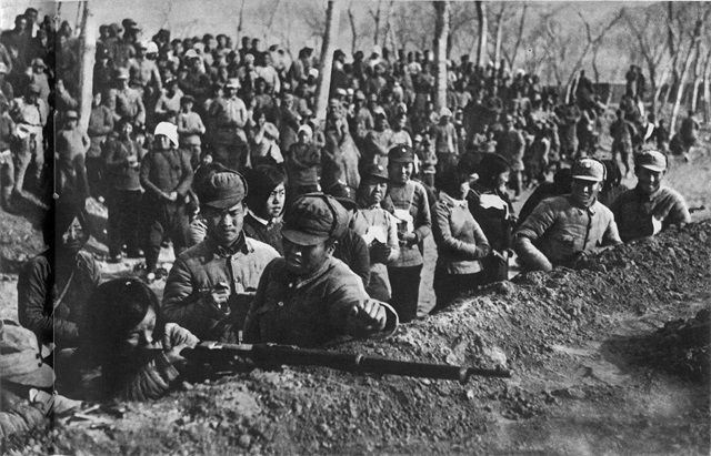 北岳區(qū)婦女自衛(wèi)隊進行射擊比賽.png